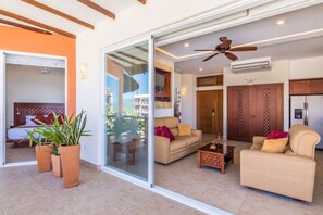 Interior - Ocean Front - Two Bedroom Vivo Resorts (Bajos de Chila)
