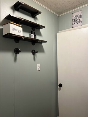 Interior - Clean & Cozy 2B- Perfect Small-Town Stay (Abilene)