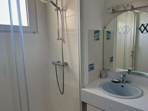 Hair dryer - Sea-view apartment in Erquy | 4 guests | Ref 520 (ERQUY)