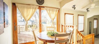 Tranquil 2-bedroom house quiet neighborhood near Country Club Plaza
