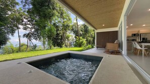 Casa, 4 habitaciones, accesible para personas con discapacidad, balcón | Restaurante al aire libre