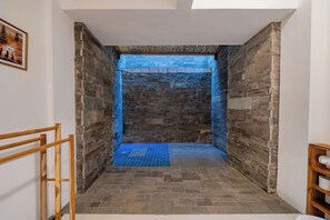 Deluxe Double Room | Bathroom | Shower, hair dryer, bidet, towels - Ocean Heritage (Kutuh)