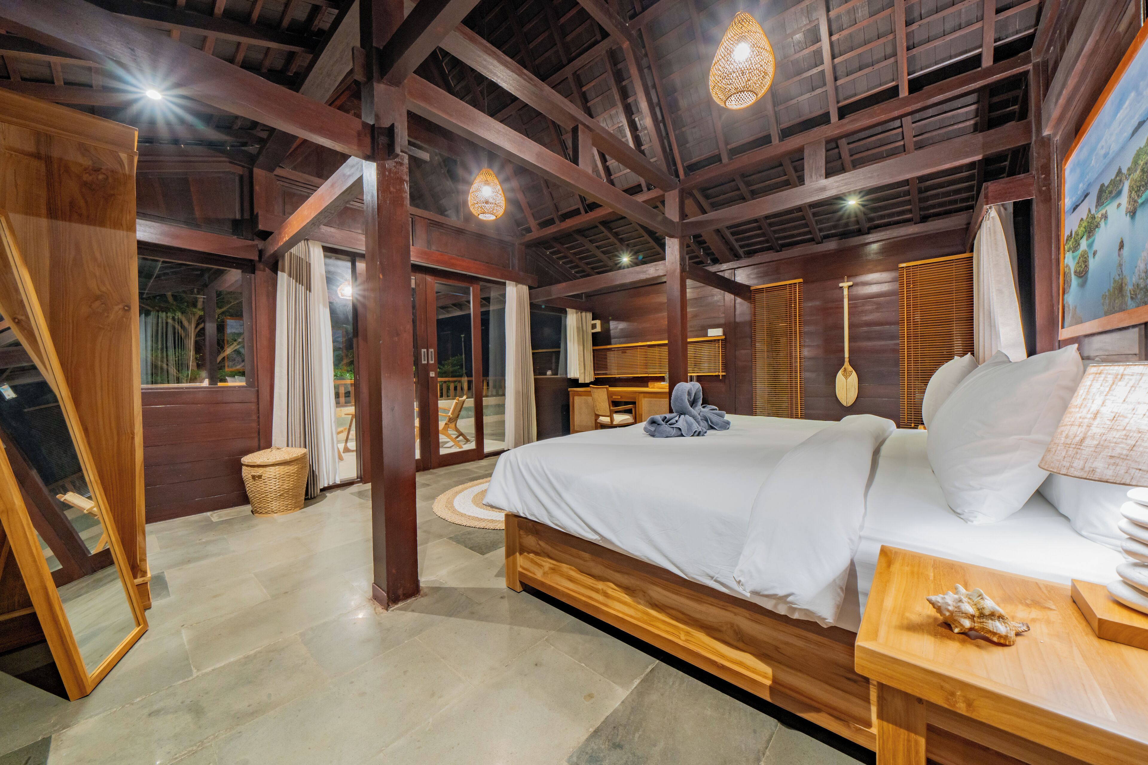 Habitación doble superior | Caja fuerte, escritorio, espacio para trabajar con un portátil