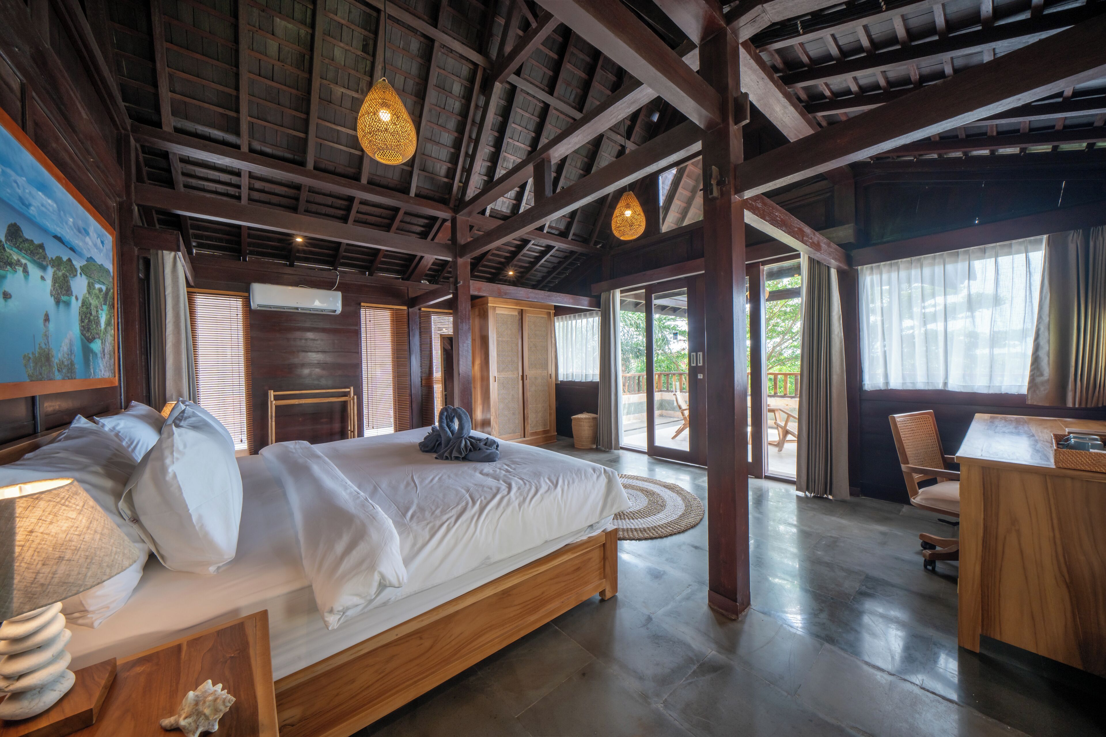 Habitació doble superior | Caixa forta a l'habitació i escriptori 