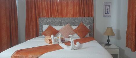 Fer et planche à repasser, accès Internet, draps fournis