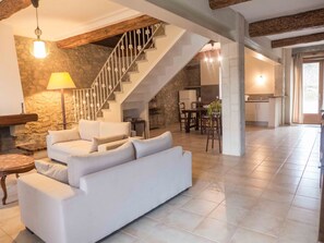 TV, DVD player - Vacation home AC20 by Interhome (Montbrun des Corbières)
