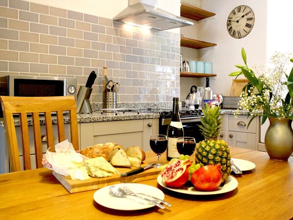 تناول الطعام