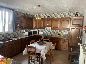 Fridge, microwave, oven, dishwasher - Vallée des Prés by Interhome (Mesnil-Saint-Blaise)