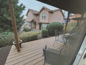 Terrace/patio - Charming 1-bedroom house in peaceful Kenmore with a gym (Kenmore)