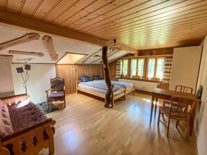 3 bedrooms, Internet
