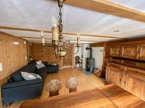 Télévision, cheminée