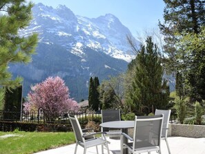 Outdoor dining - Hohturnen 3.5 Zimmer Wohnung by Interhome (Grindelwald)