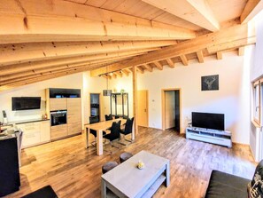 TV - Chalet Eigernordwand by Interhome (Grindelwald)
