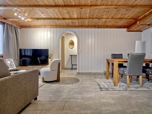 TV - Apartment Babice 2.5 by Interhome (Grindelwald)