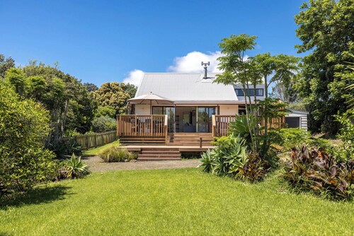 Olive Lane – A True Waiheke Bach