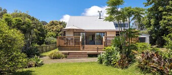 Olive Lane – A True Waiheke Bach