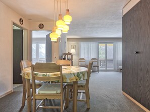 Dining - Bodmisunne 4.5 by Interhome (Grindelwald)