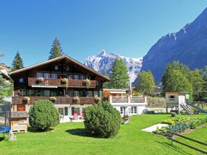 Exterior - Apartment Eiger by Interhome (Grindelwald)