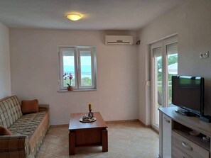 Living area - Wohnung mit Terrasse by Interhome (Krk/Milohnići)