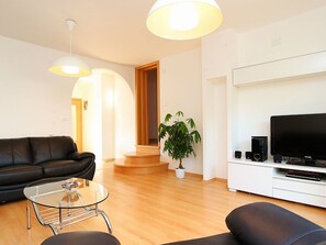 Living area - Wohnung mit privatem Garten by Interhome (Medulin)