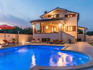 Pool - Nettes Ferienhaus in Pomer mit Privatem Pool by Interhome (Medulin)