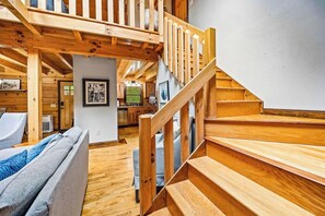 TV, fireplace, books - On The Rocks: Beech Mtn Getaway w/ Hot Tub & Fire Pit (Beech Mountain)