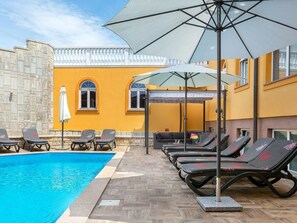 Pool - Wohnung in Medulin mit Grill, Garten und Terrasse by Interhome (Medulin)