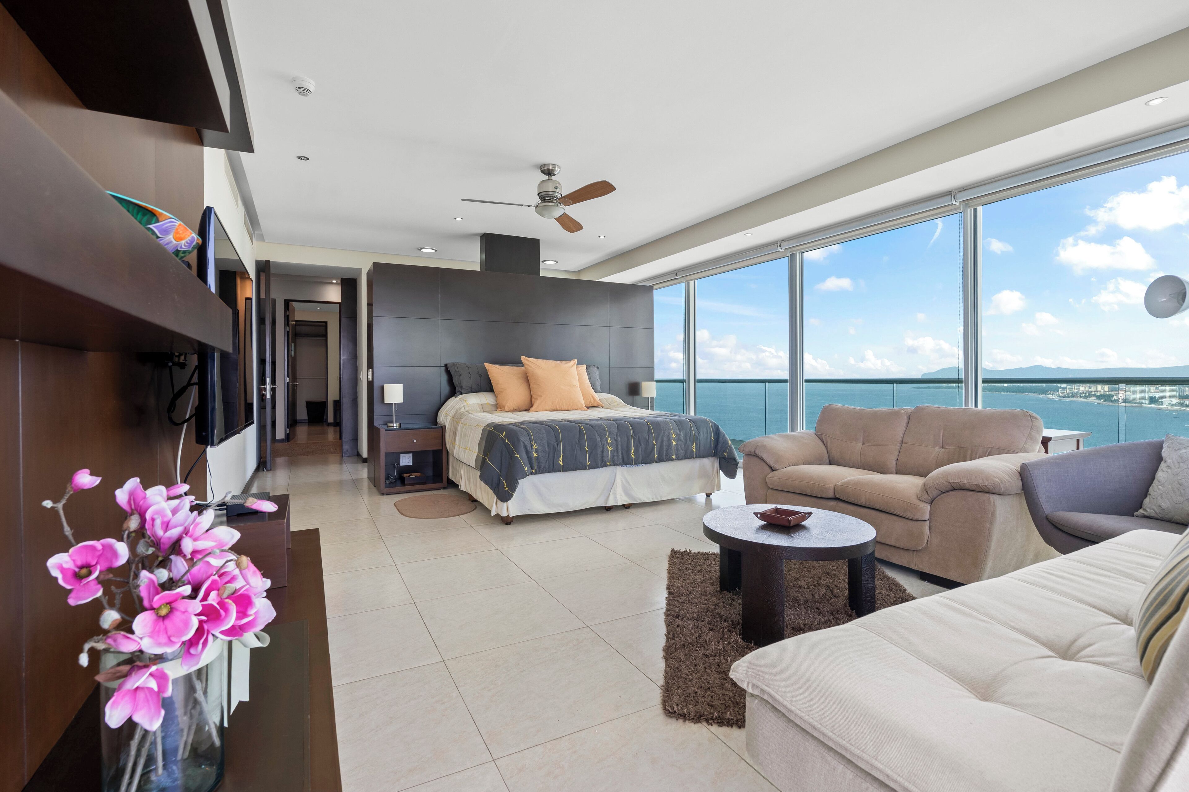 3 camere, ferro/asse da stiro, accesso a Internet, lenzuola