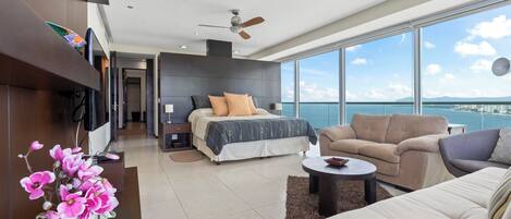 3 camere, ferro/asse da stiro, accesso a Internet, lenzuola