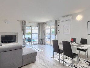 TV - Villa Sarah by Interhome (Medulin)