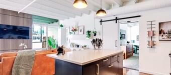 Stunning 2 Bedroom Loft with heated parking in the heart of the ICE DISTRICT.