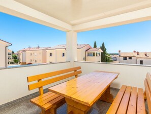 Outdoor dining - "Dragan 2" mit Balkon by Interhome (Medulin)
