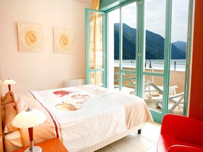 1 bedroom - Studio directly by the lake (Porlezza)