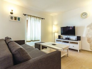 TV, DVD player