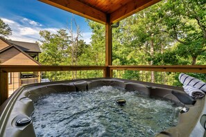 Bain à remous extérieur