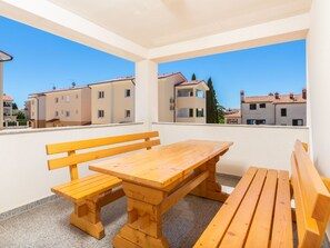 Outdoor dining - Wohnung "Dragan" mit Balkon by Interhome (Medulin)