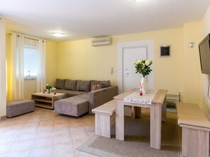 TV - Wohnung "Fucane Beni" mit Balkon by Interhome (Medulin)