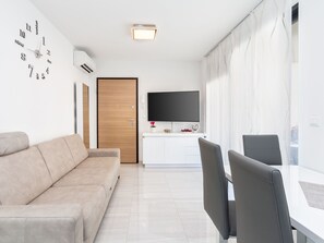 Living area - Alex-Betty direkt am Meer by Interhome (Medulin)