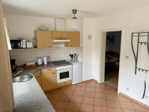 Fridge, microwave, oven, dishwasher - Familie Wiegert by Interhome (Fleeth)
