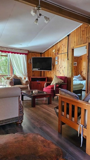 Bungalow Comfort, patio, pemandangan kebun | Area keluarga