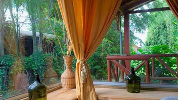 Comfort Bungalow, Patio, Garden View