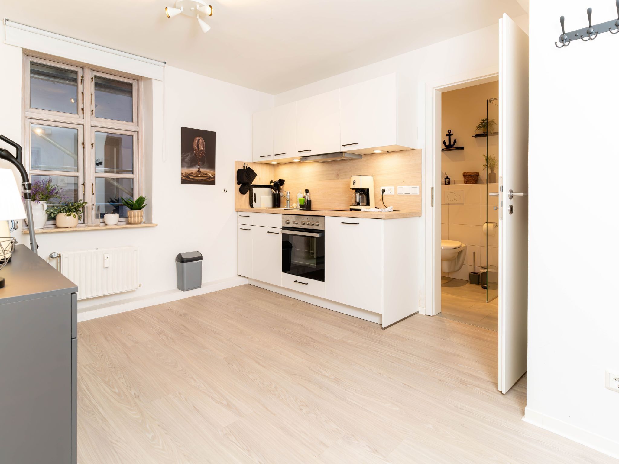 Réfrigérateur, micro-ondes, four, lave-vaisselle