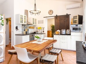 Dining - für 6 Personen ca. 60 m² in Medulin, Istrien (Medulin und Umgebung) by Interhome (Medulin)