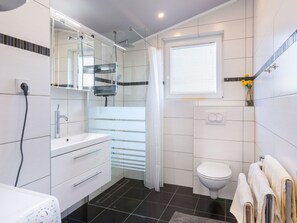 Towels - Branko Grgic by Interhome (Medulin)
