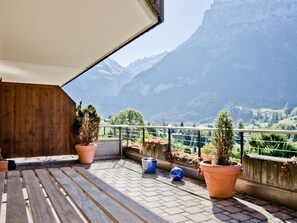 Terrace/patio - Apartment Saphir 2 by Interhome (Grindelwald)