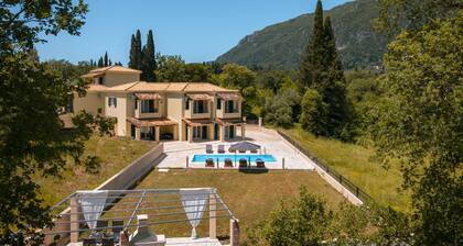 Villa Elite Dio Corfu – Pool, Aircon, WiFi, Mountain Views