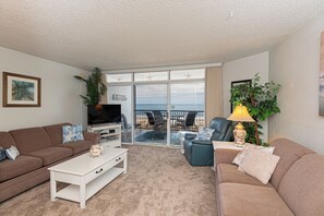 TV - Pyramid-2 Bedroom With Private Balcony and Ocean Views (Ocean City)