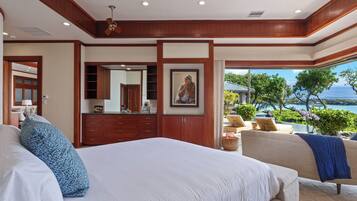 4 bedrooms, desk, iron/ironing board, travel crib