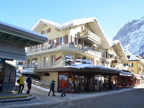 Exterior - Apartment Neuenhaus by Interhome (Grindelwald)