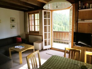 TV - Nora 5 Bett Wohnung by Interhome (Grindelwald)